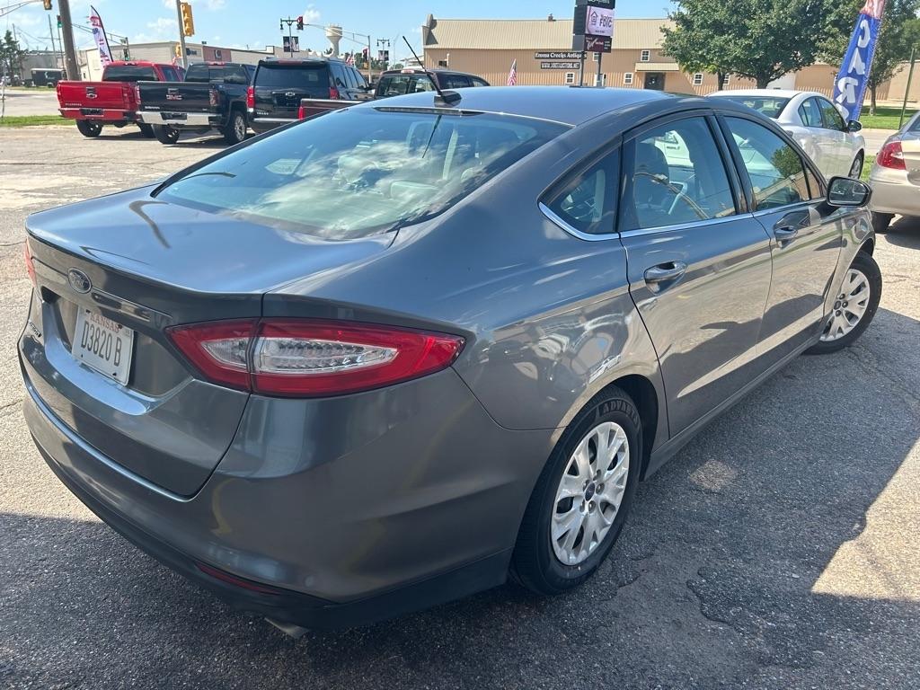Ford Fusion S 2014
