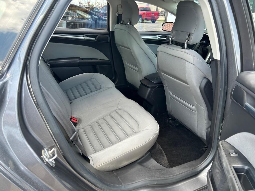 Ford Fusion S 2014