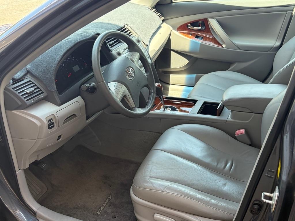 Toyota Camry XLE 2011