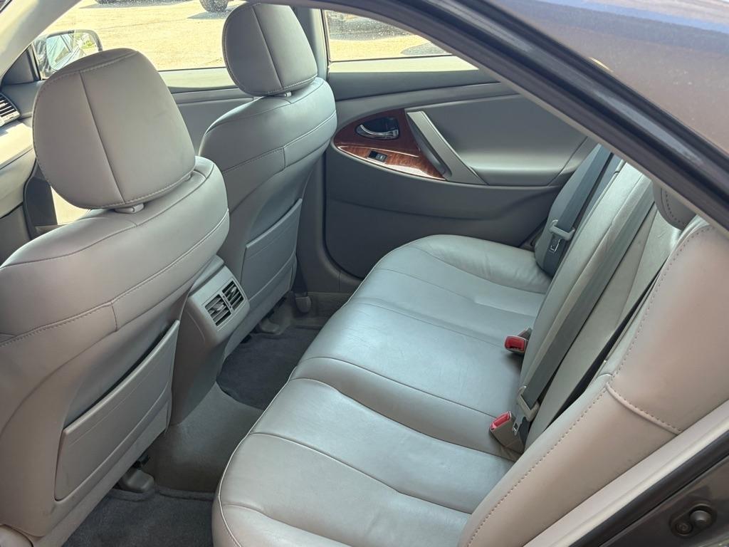 Toyota Camry XLE 2011