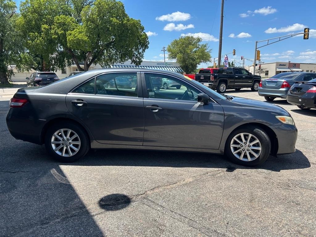 Toyota Camry XLE 2011