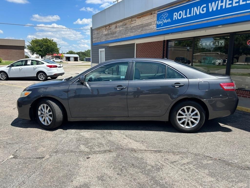 Toyota Camry XLE 2011