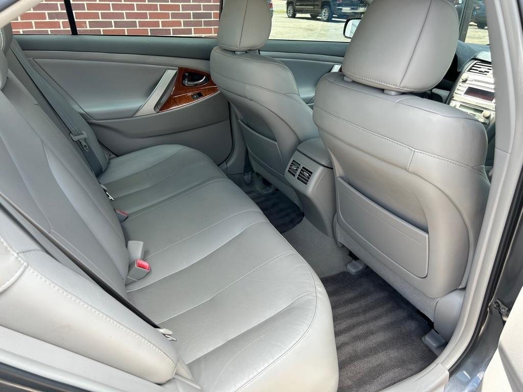 Toyota Camry XLE 2011