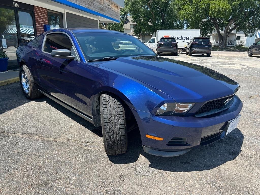 Ford Mustang V6 Coupe 2012