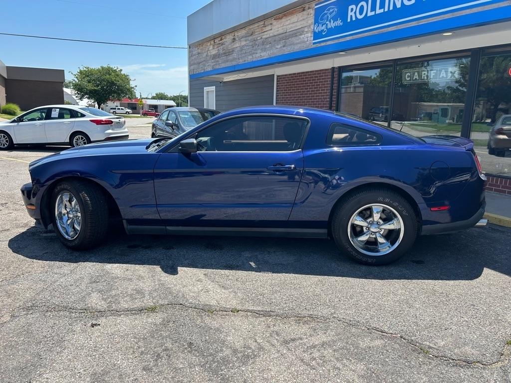 Ford Mustang V6 Coupe 2012
