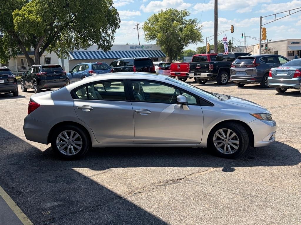 Honda Civic EX Sedan 5-Speed AT 2012