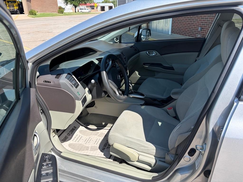 Honda Civic EX Sedan 5-Speed AT 2012