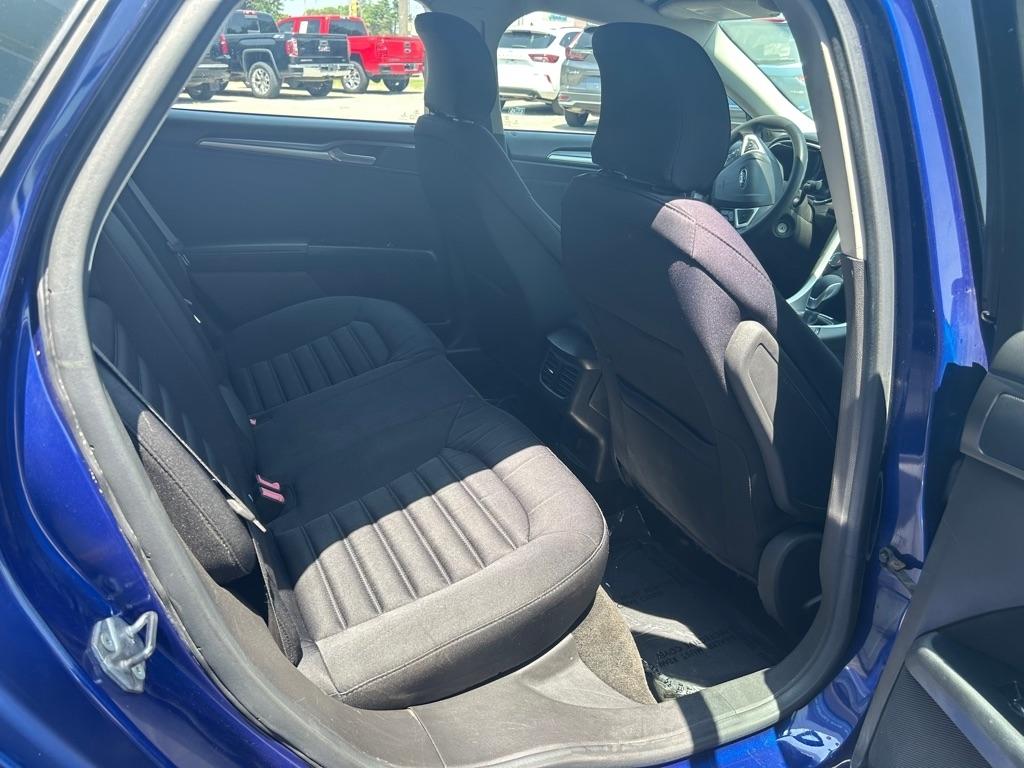 Ford Fusion Hybrid SE 2016