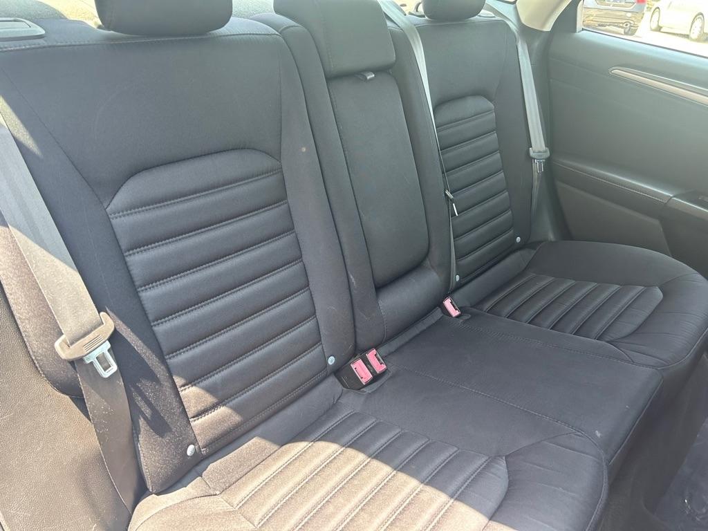 Ford Fusion Hybrid SE 2016
