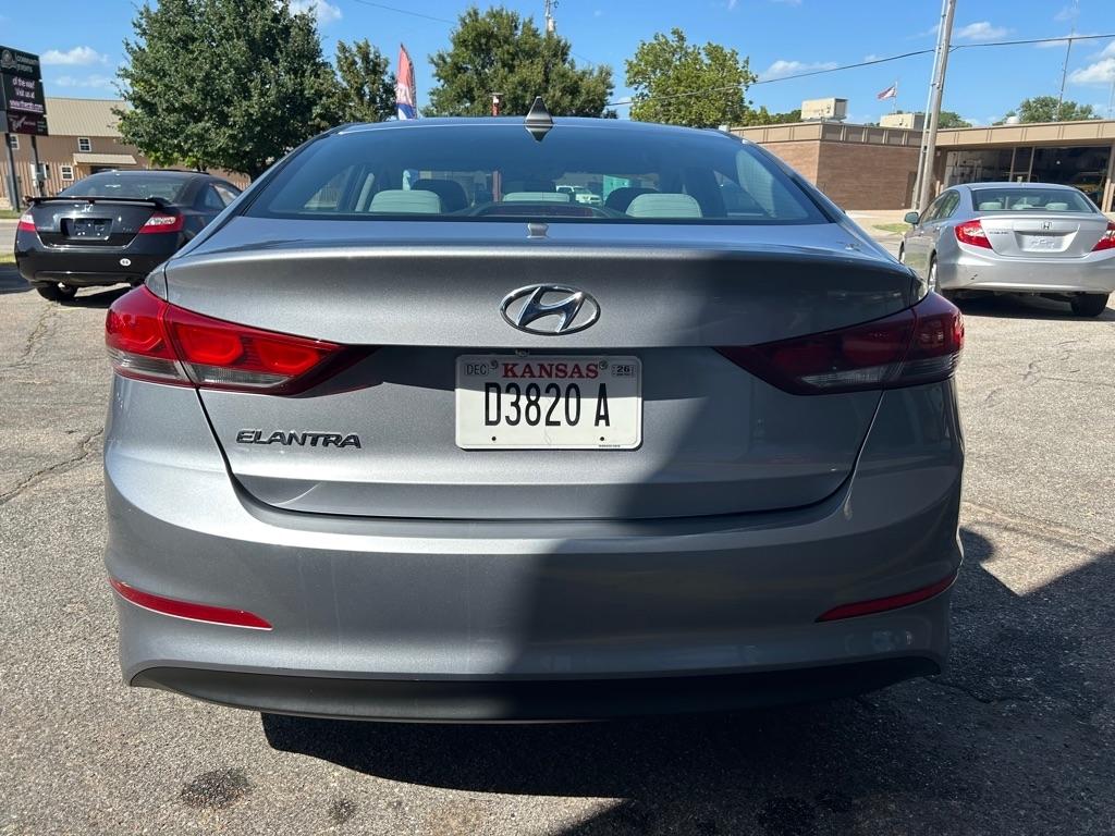 Hyundai Elantra Value Edition 6A 2017