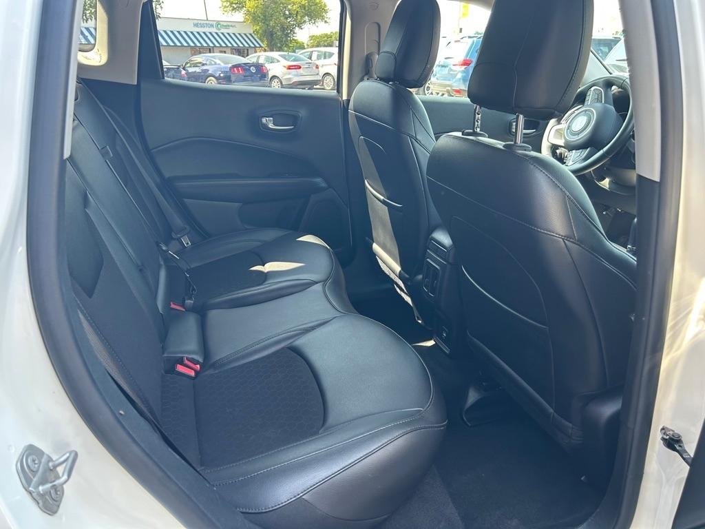Jeep Compass Altitude FWD 2021