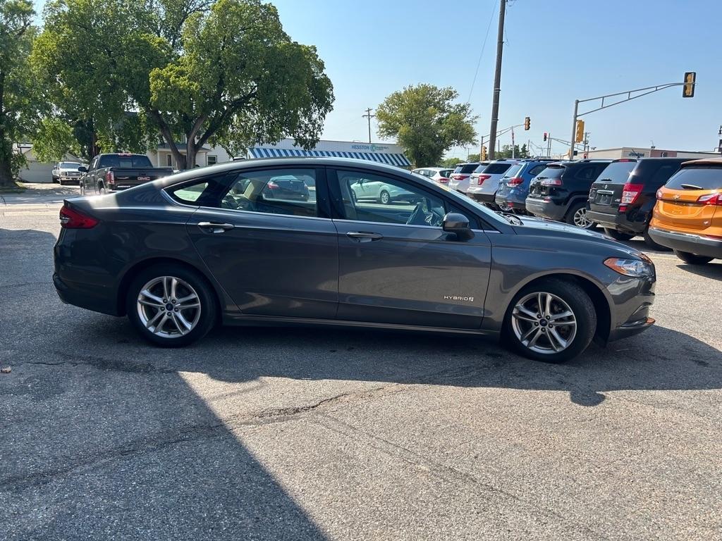Ford Fusion Hybrid SE 2018