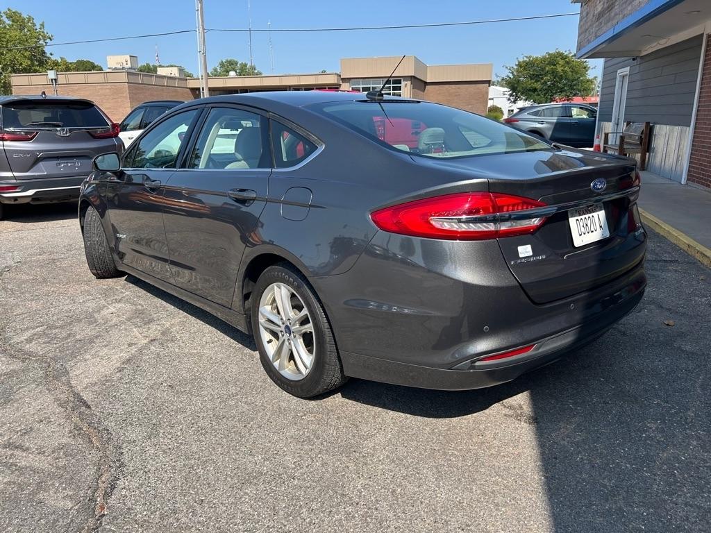 Ford Fusion Hybrid SE 2018