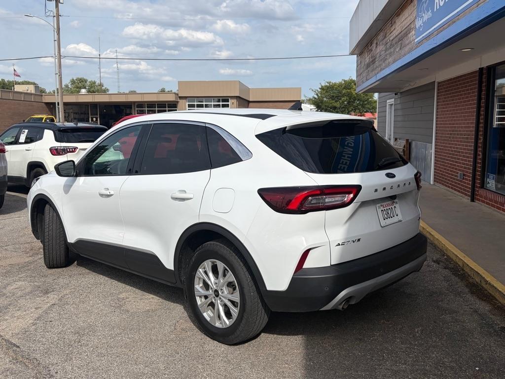 Ford Escape  2023
