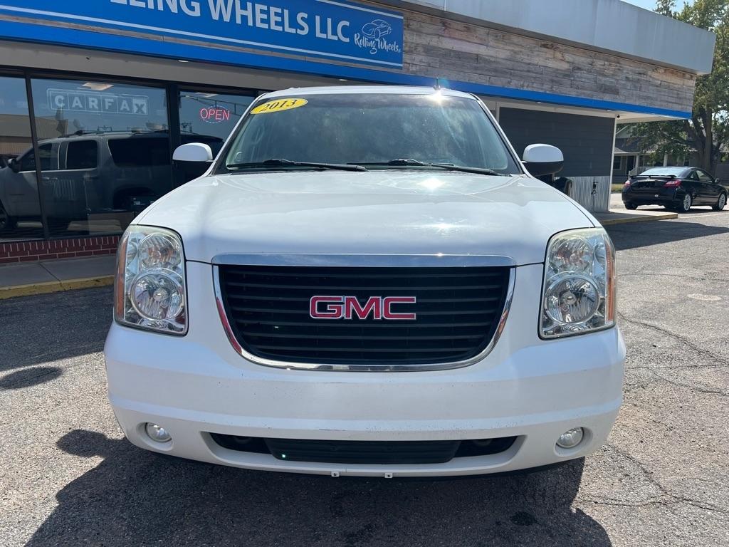 GMC Yukon XL SLT 1/2 Ton 4WD 2013