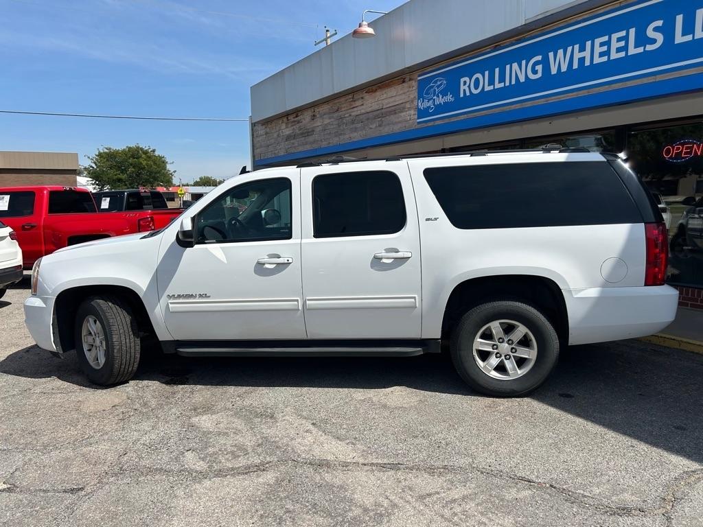 GMC Yukon XL SLT 1/2 Ton 4WD 2013