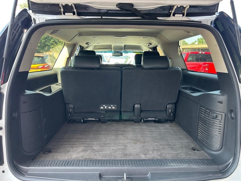 GMC Yukon XL SLT 1/2 Ton 4WD 2013