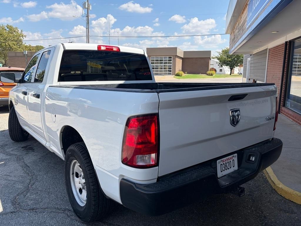 RAM 1500 Classic Tradesman Quad Cab 4WD 2022