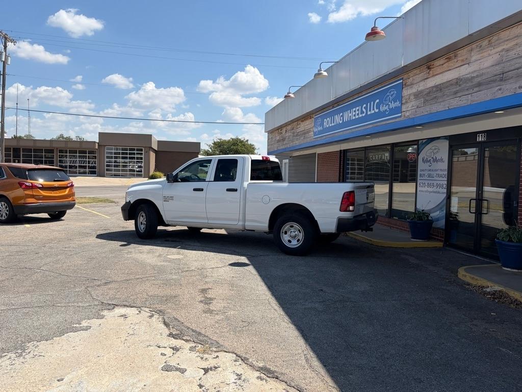 RAM 1500 Classic Tradesman Quad Cab 4WD 2022