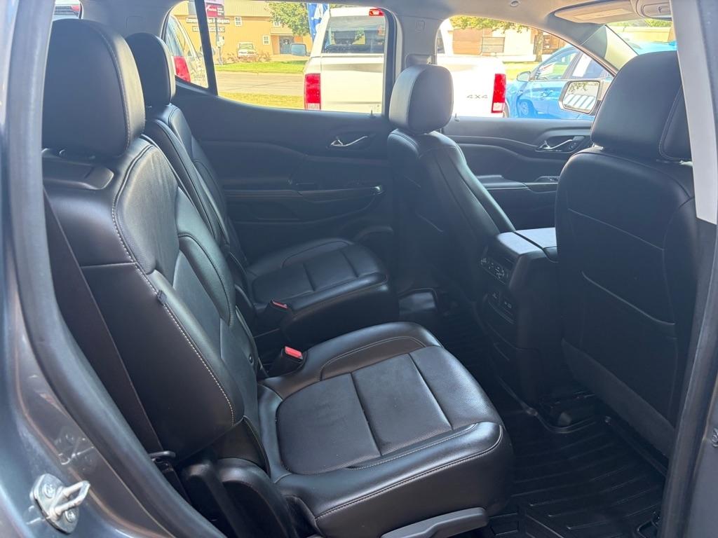 GMC Acadia SLT 2021