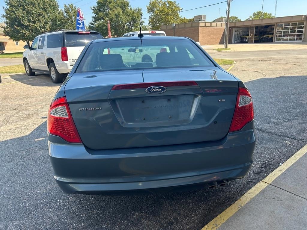 Ford Fusion SE 2012