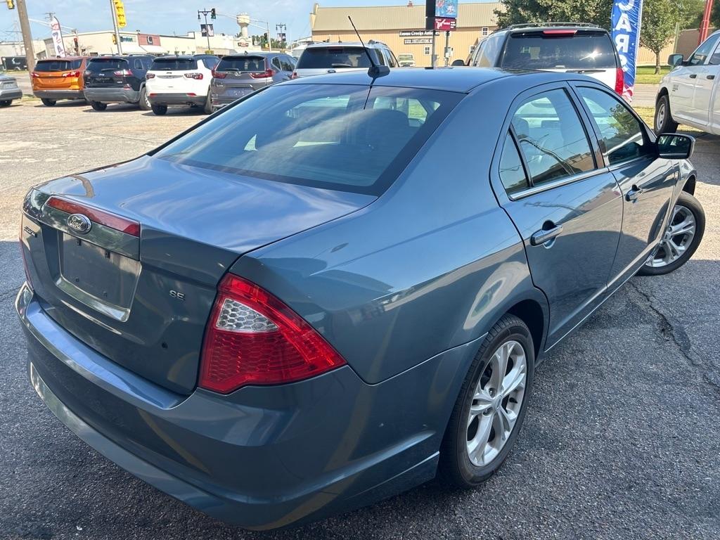 Ford Fusion SE 2012