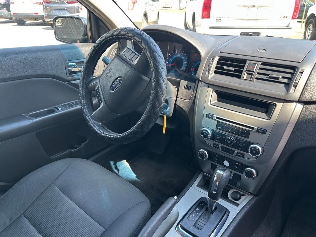 Ford Fusion SE 2012