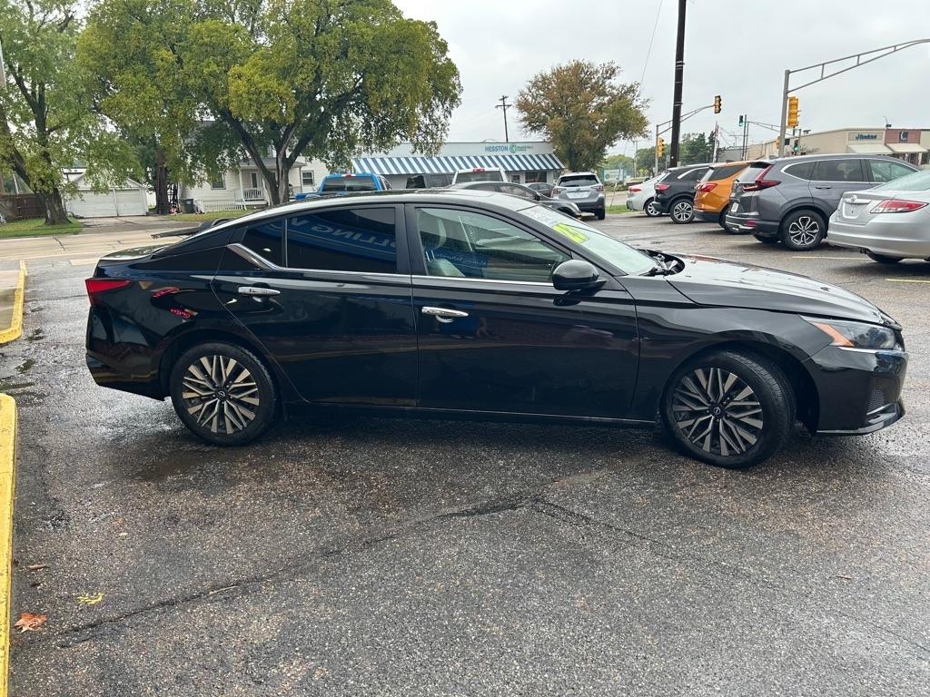 Nissan Altima 2.5 SV 2023