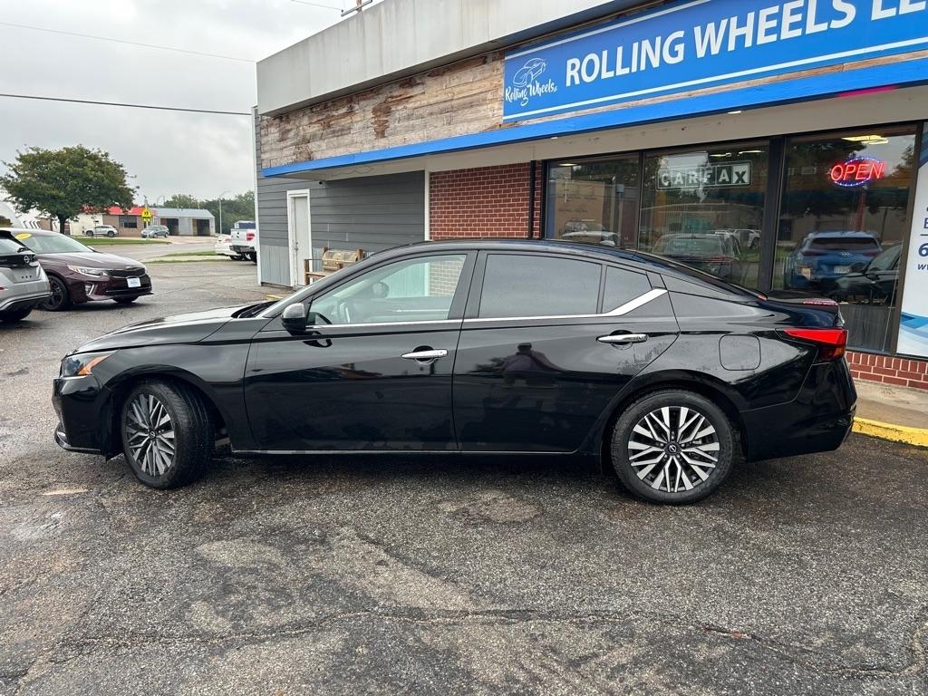 Nissan Altima 2.5 SV 2023