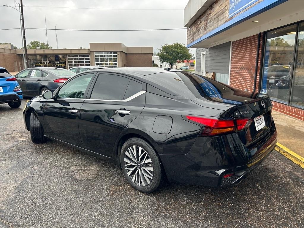 Nissan Altima 2.5 SV 2023