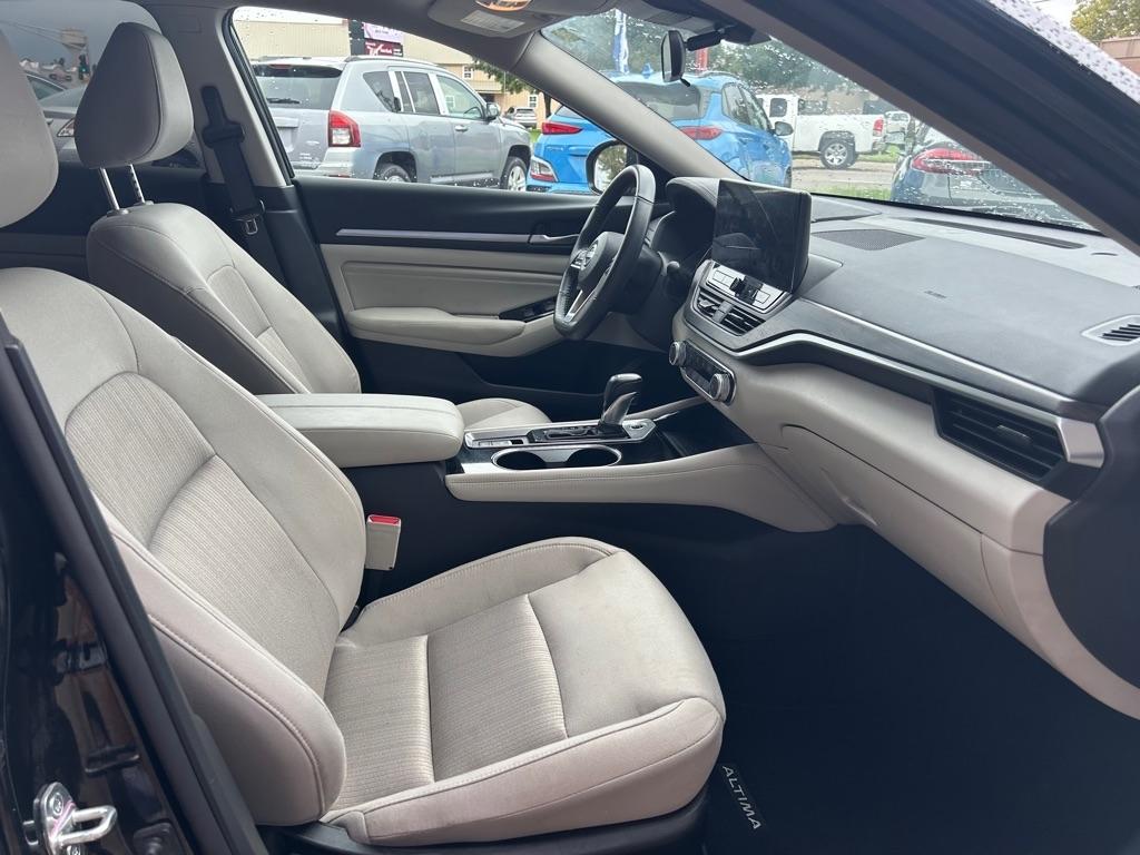 Nissan Altima 2.5 SV 2023