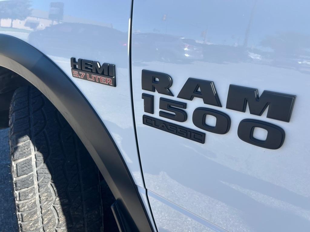 RAM 1500 Classic Tradesman Crew Cab SWB 4WD 2019
