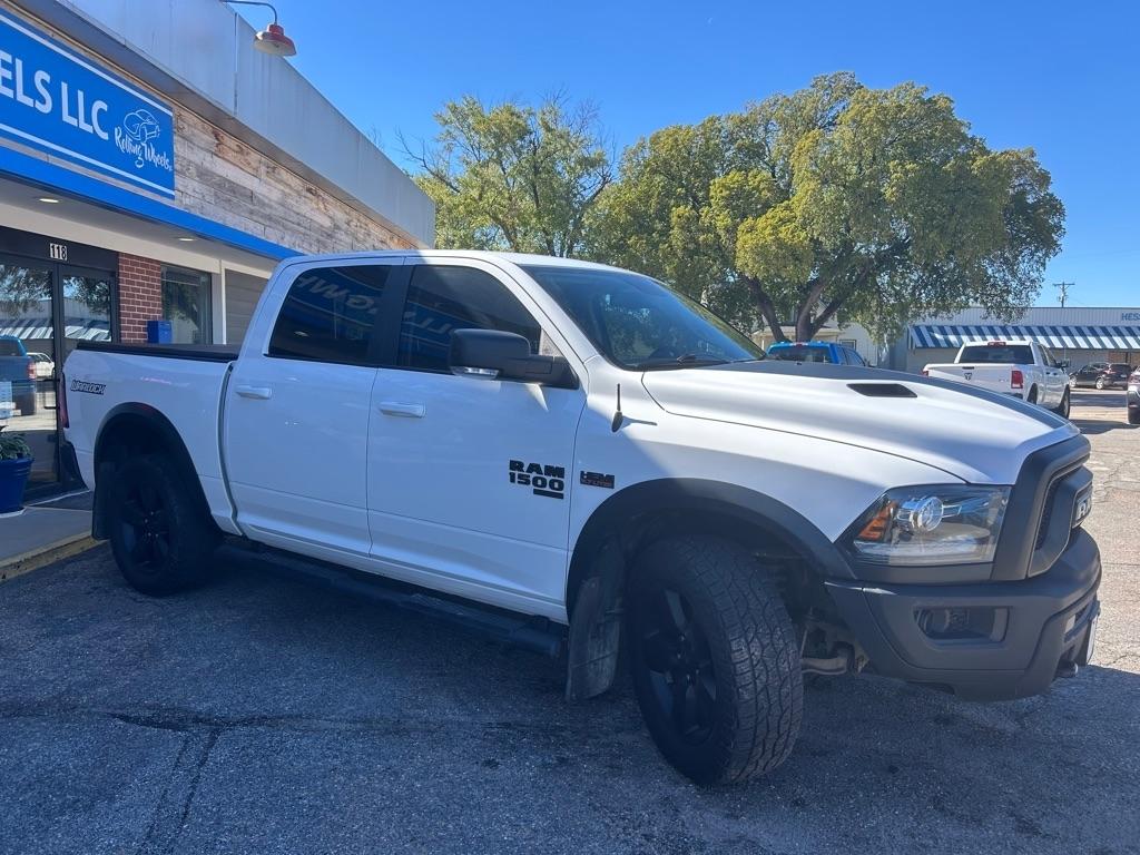 RAM 1500 Classic Warlock 4x4 Crew Cab 5'7" Box 2019