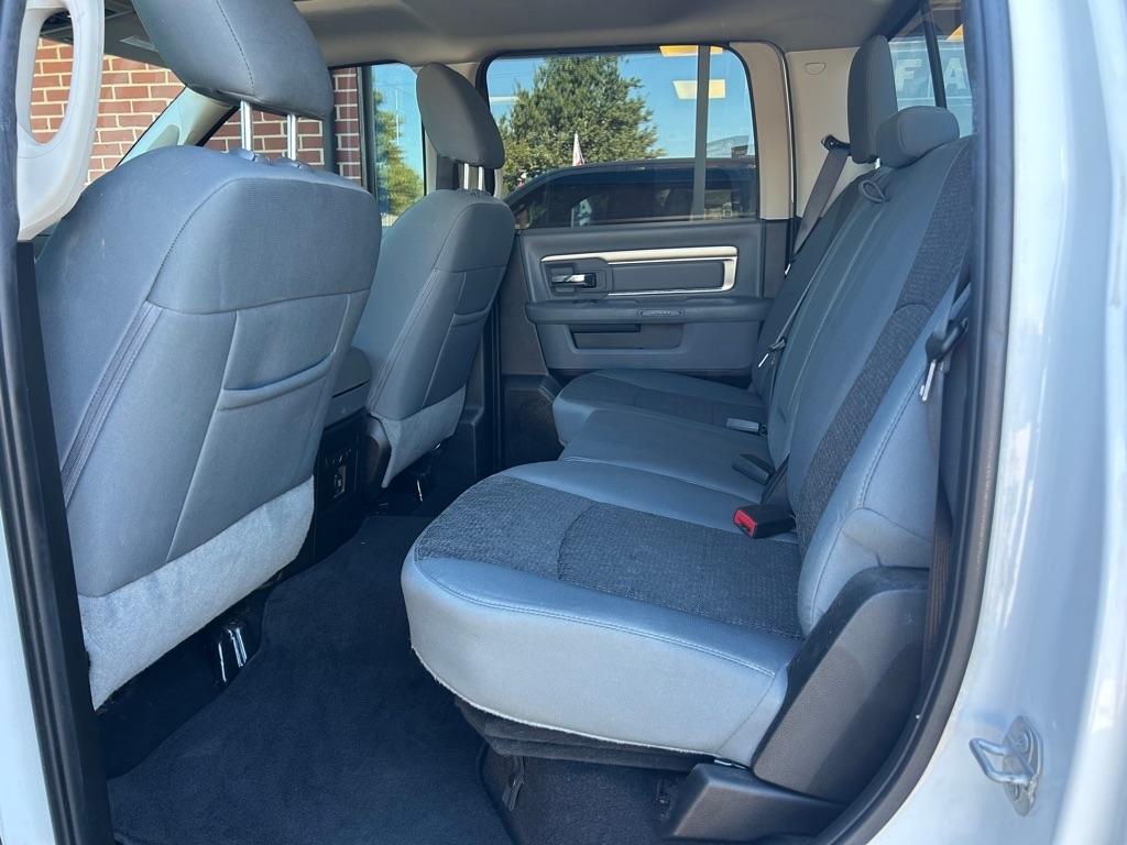 RAM 1500 Classic Warlock 4x4 Crew Cab 5'7" Box 2019