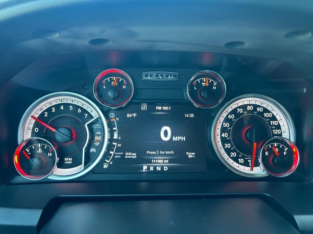 RAM 1500 Classic Warlock 4x4 Crew Cab 5'7" Box 2019