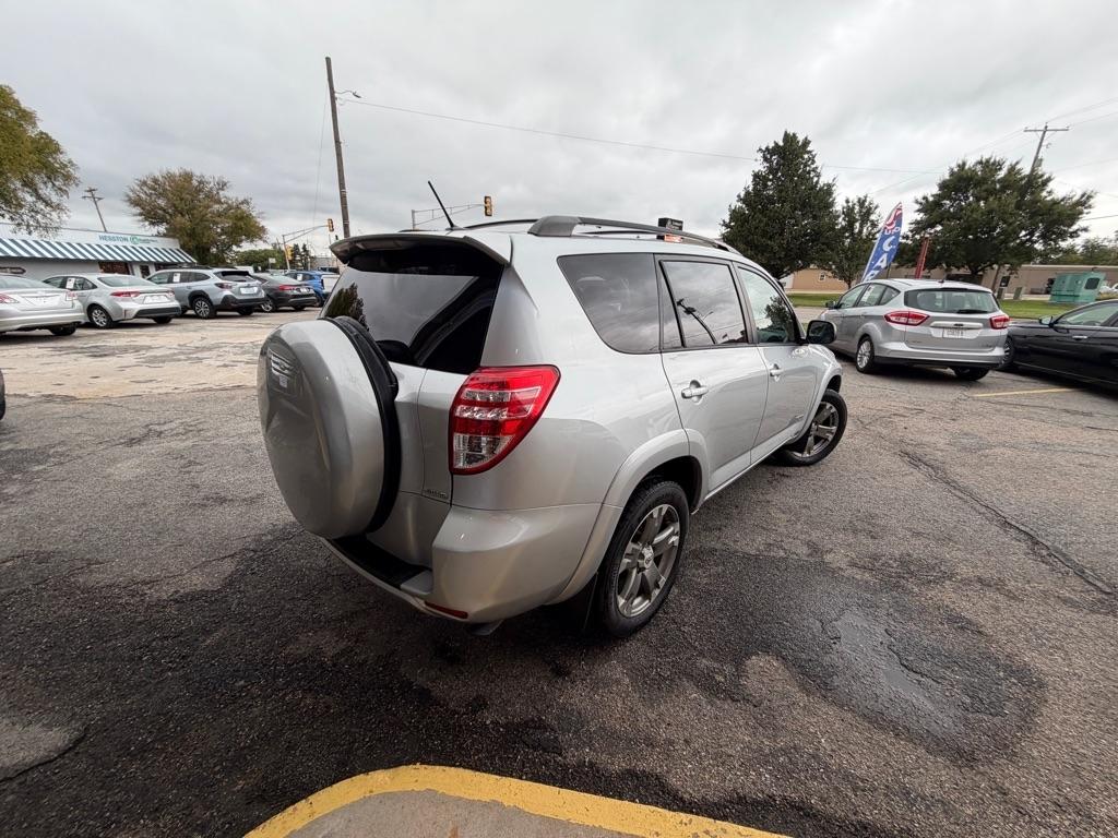 Toyota RAV4 Sport I4 4WD 2010