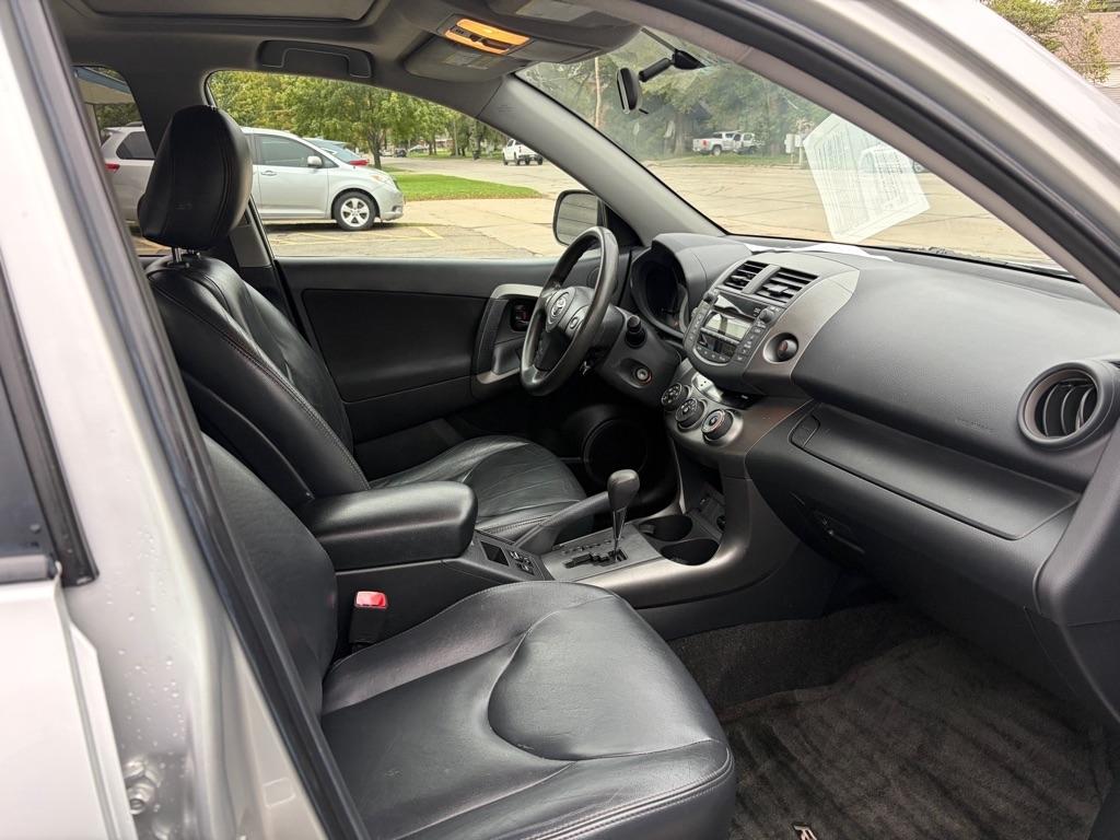Toyota RAV4 Sport I4 4WD 2010