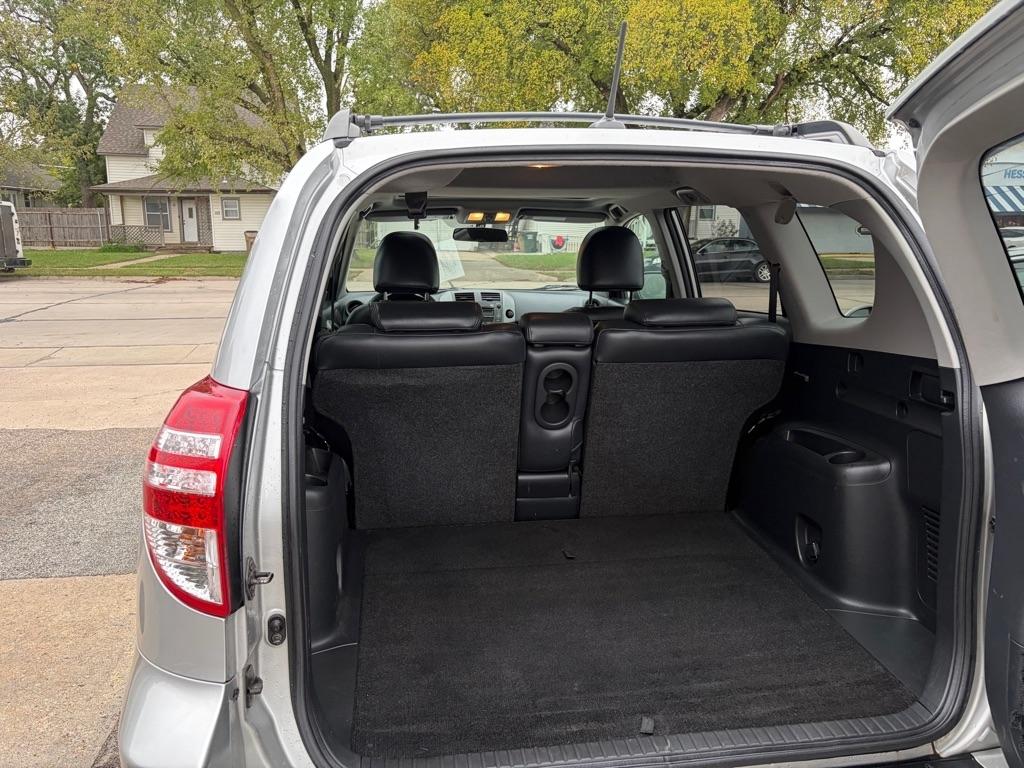 Toyota RAV4 Sport I4 4WD 2010