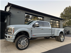 2026 Ford F-450 SD  2026 Ford F-450 SD