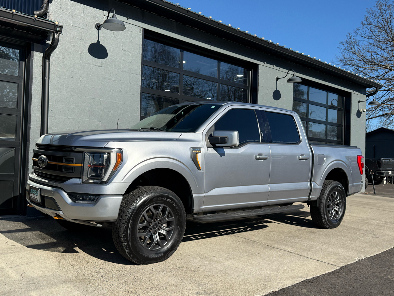 2021 Ford F-150 SuperCrew Crew Cab 139" Lariat