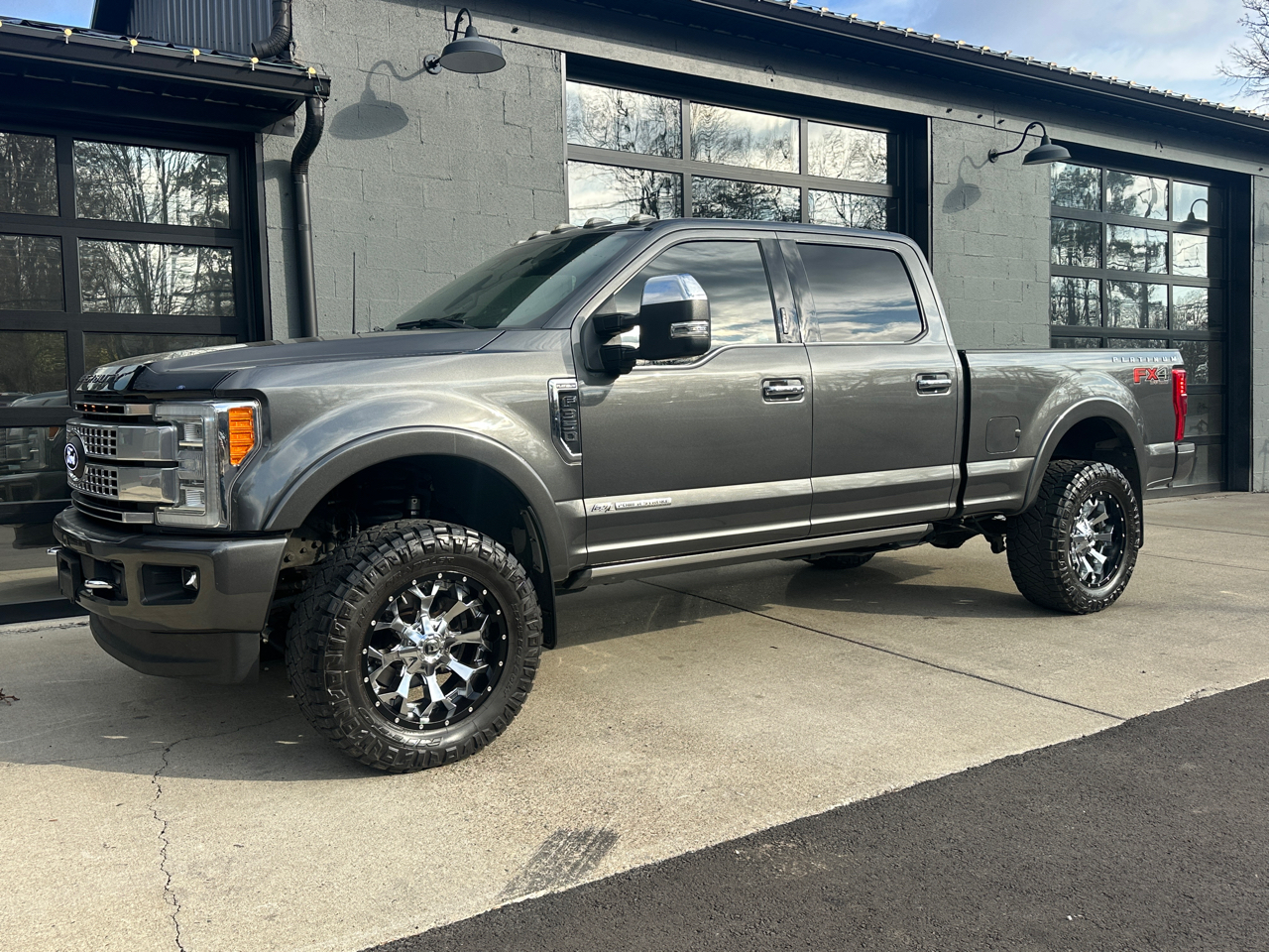 2017 Ford F-350 SD Platinum Crew Cab Long Box 4WD