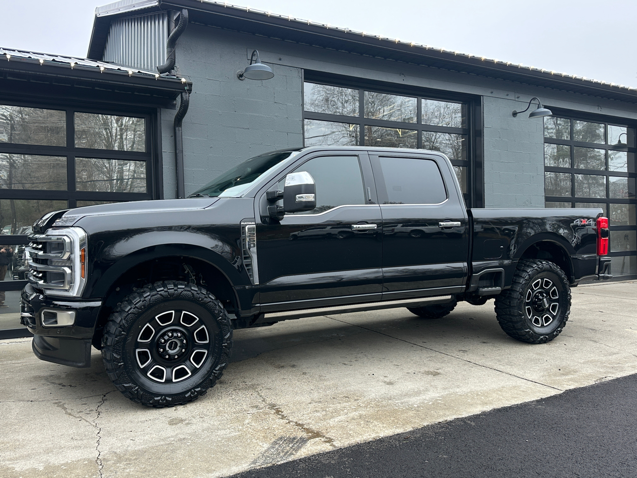 2024 Ford F-250 SD Platinum Crew Cab 4WD