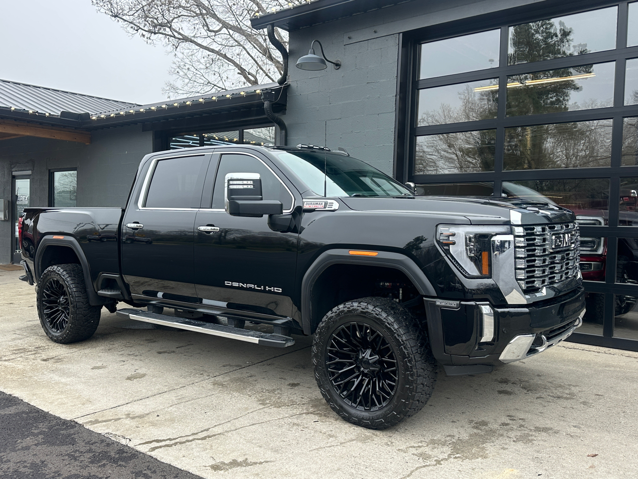 2025 GMC Sierra 3500HD Denali Crew Cab 4WD