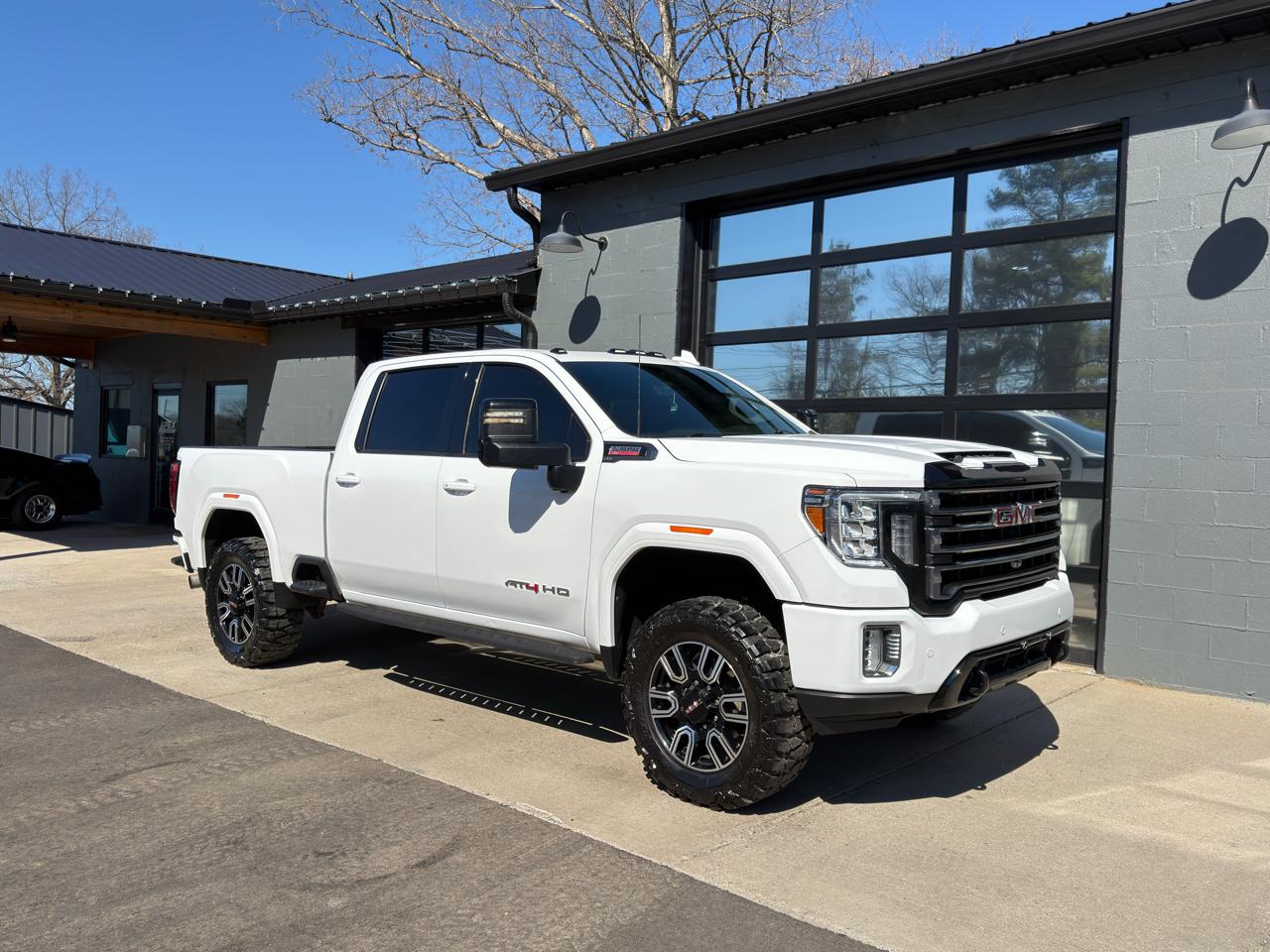 2022 GMC Sierra 2500HD AT4 Crew Cab 4WD