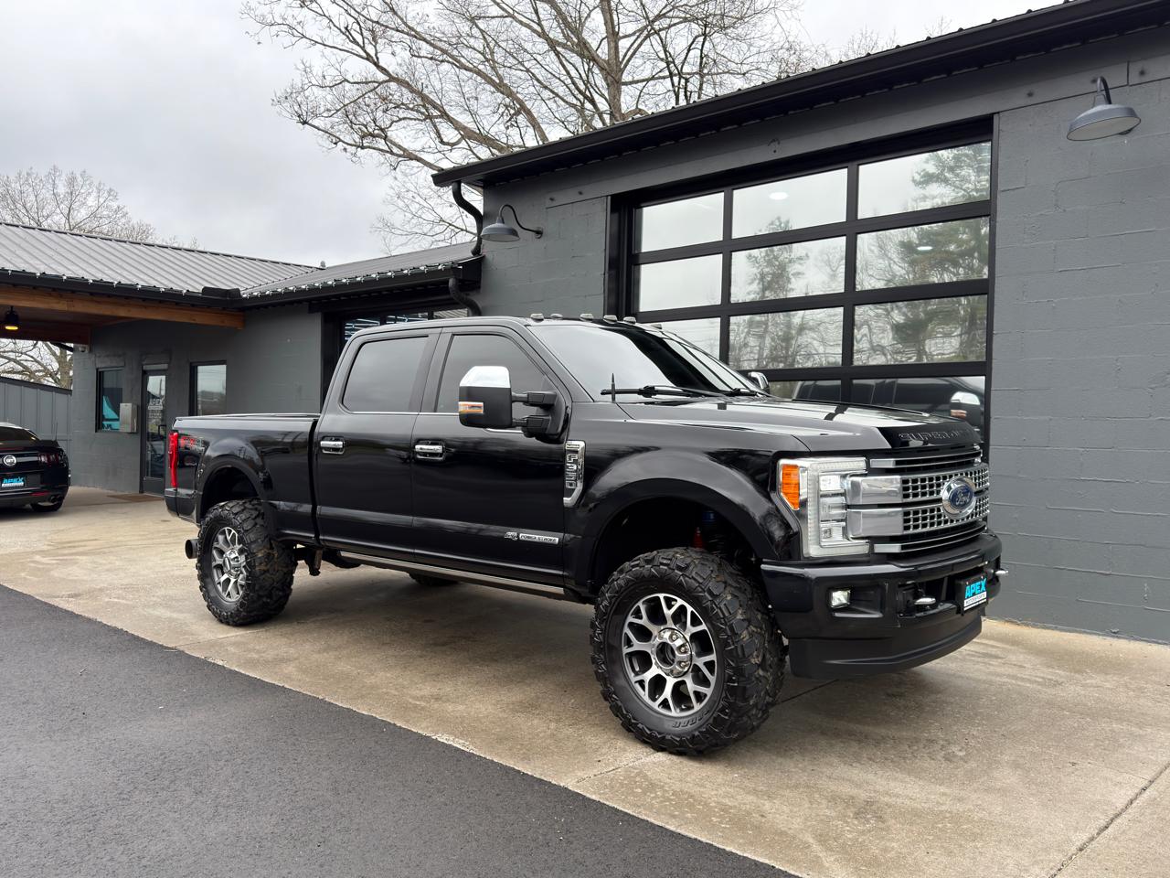 2017 Ford F-350 SD Platinum Crew Cab 4WD