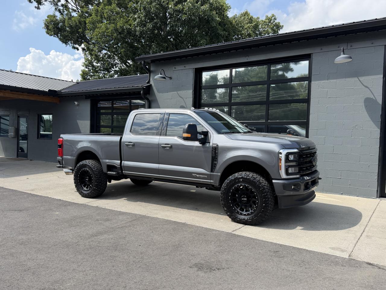 2024 Ford F-350 Super Duty Lariat - Photo 3