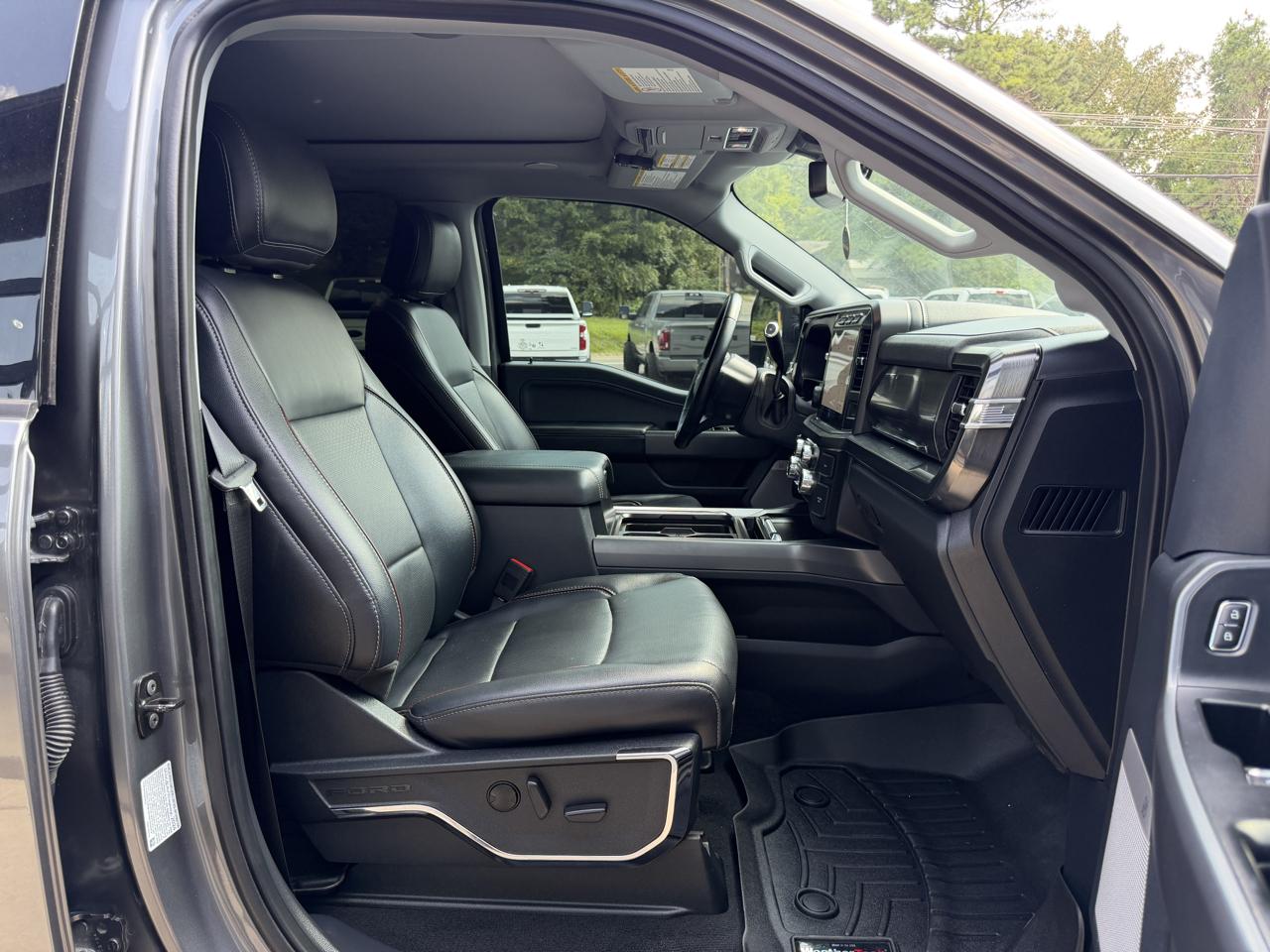 2024 Ford F-350 Super Duty Lariat - Photo 18
