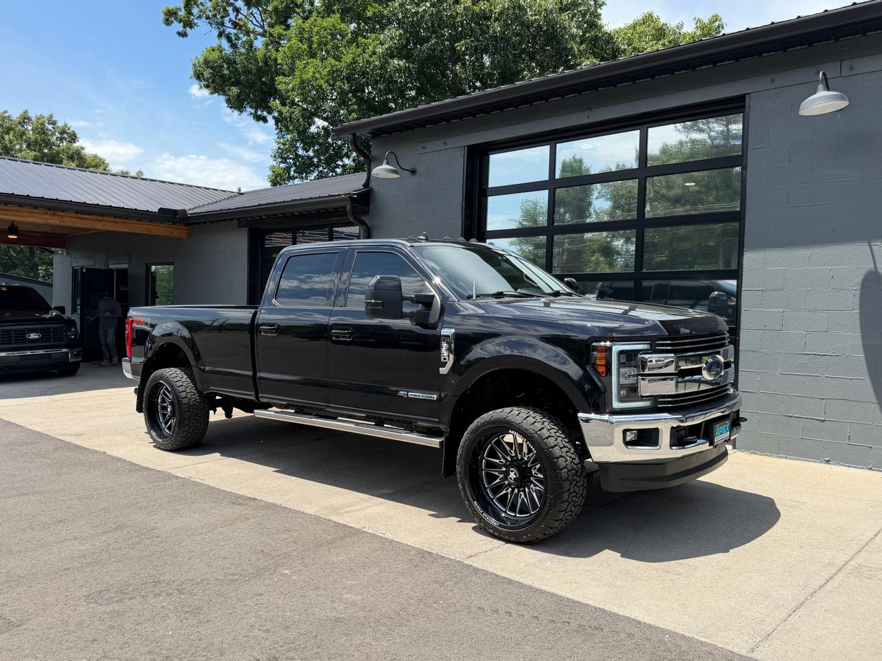 2019 Ford F-350 SD Lariat Crew Cab 4WD