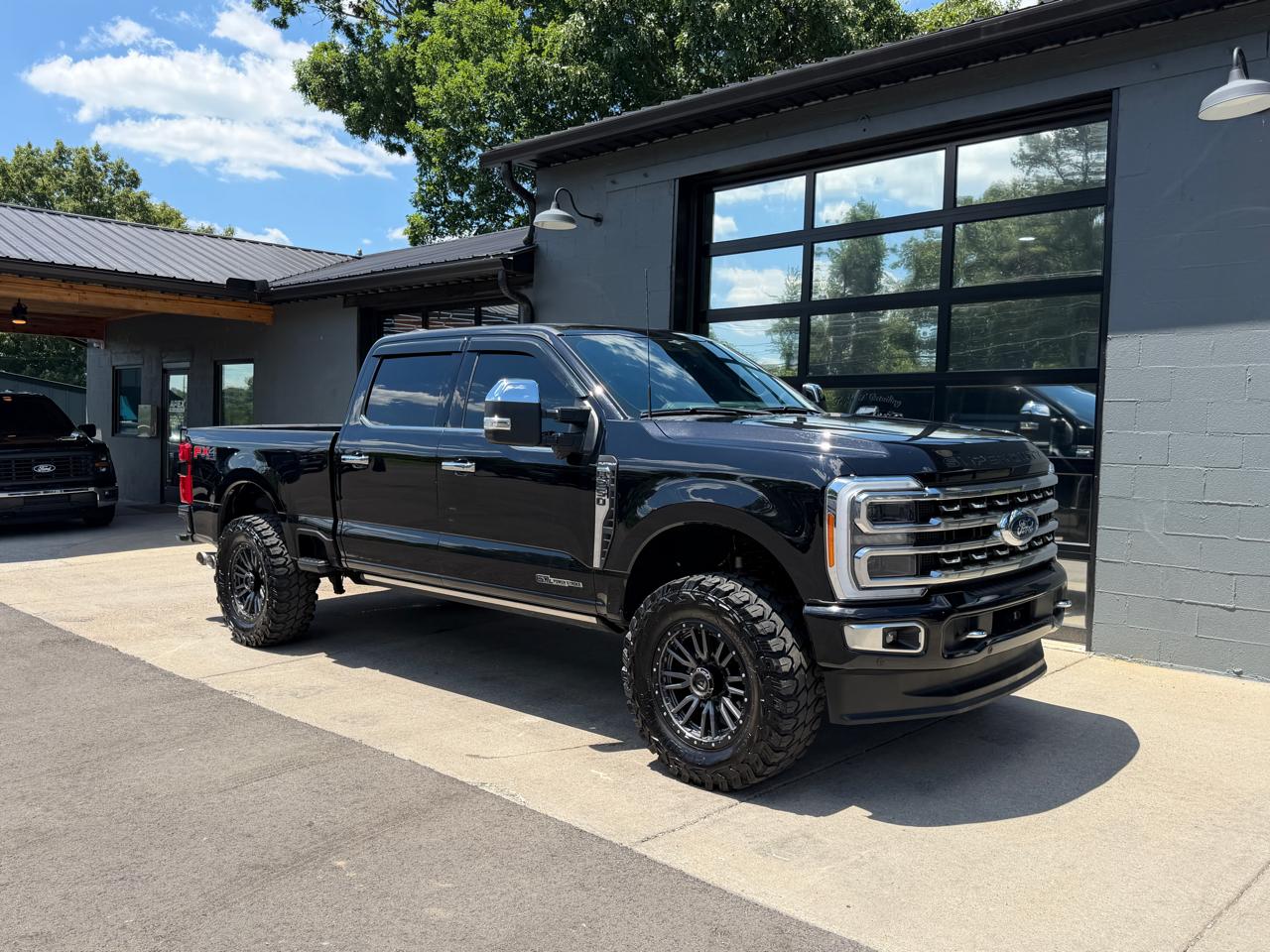 2023 Ford F-250 Platinum 4x4 Crew Cab 8' Box's photo