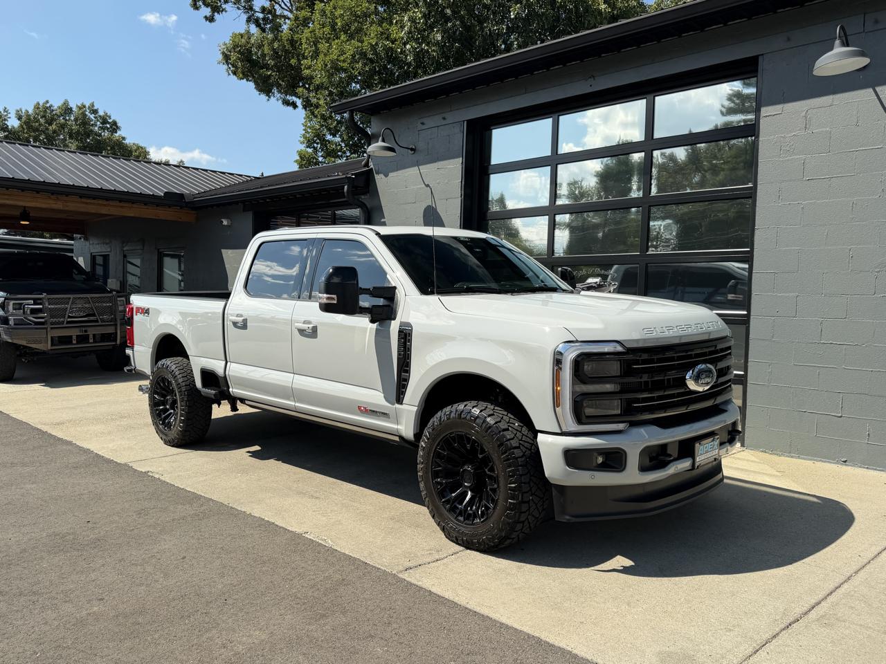 2026 Ford F-250 Super Duty Platinum Crew Cab 4WD    